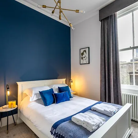 5 Rowntree House * York