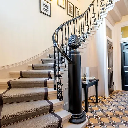 5 Rowntree House شقة