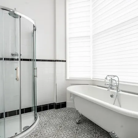 5 Rowntree House Апартаменты *