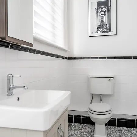 5 Rowntree House * York